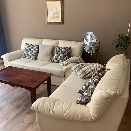 Apartment Anenska By Charles Bridge 2 *